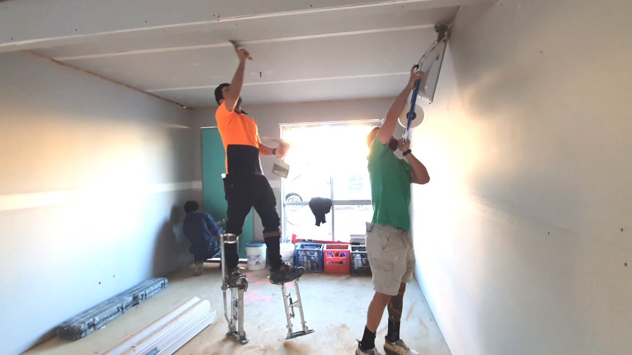 How Drywall is Finished Taping in with a Tapepro Mud Box