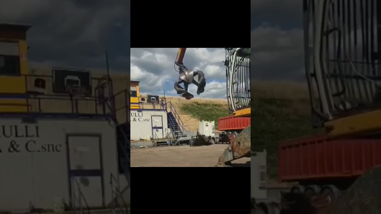 Amazing Basketball Trick Shot by Operator