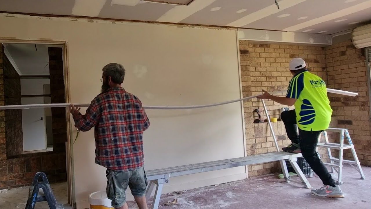 How To HANG CORNICE on DRYWALL CEILING